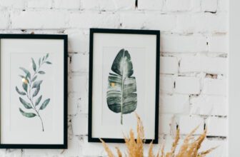 Iconic Picture Frames in UK